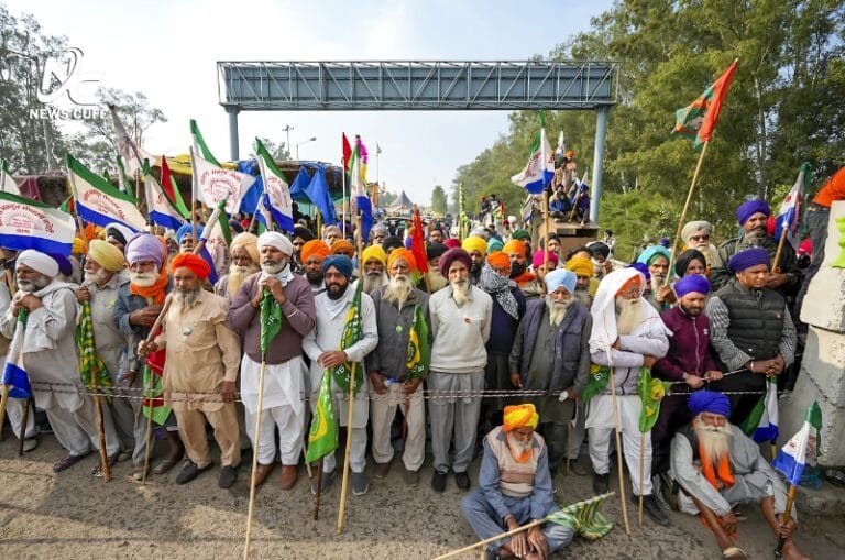 بھارتی کسان مودی سرکار کے مظالم کے خلاف جدوجہد کرتے ہوئے "پنجاب بند" کا اعلان کر چکے ہیں۔