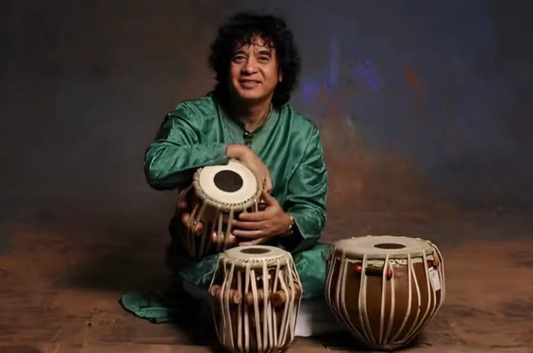 استاد ذاکر حسین، بھارتی کلاسیکی موسیقی کے مشہور طبلہ نواز، انتقال کر گئے، ان کی وفات سے موسیقی کی دنیا سوگوار ہو گئی۔"