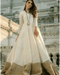 شاندار اور ٹرینڈی فراک ڈیزائن کلیکشن شاندار اور ٹرینڈی فراک ڈیزائن کلیکشن 