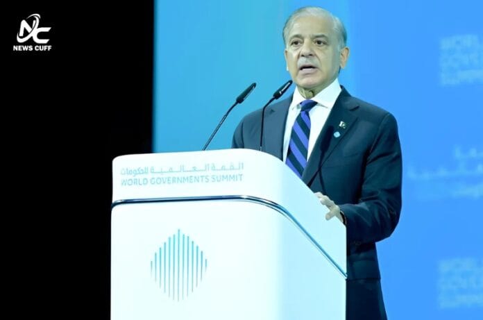 وزیرِاعظم شہباز شریف نے پاک-ازبک بزنس فورم سے خطاب میں ازبک تاجروں کو پاکستان کی بندرگاہوں سے کاروباری سرگرمیاں شروع کرنے اور مائنز، ٹیکسٹائل