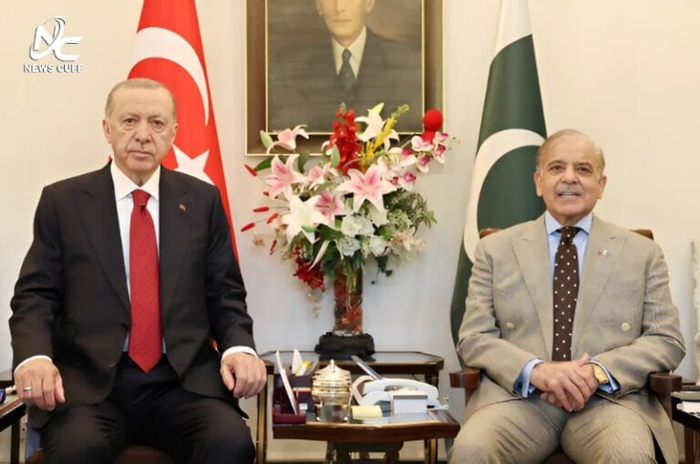 ترک صدر رجب طیب اردوان نے پاکستان کے ساتھ 24 معاہدوں پر دستخط کیے، تجارتی و دفاعی تعاون بڑھانے، دہشتگردی کے خلاف جنگ اور مسئلہ کشمیر و فلسطین پر پاکستان کی حمایت کا اعلان کیا۔