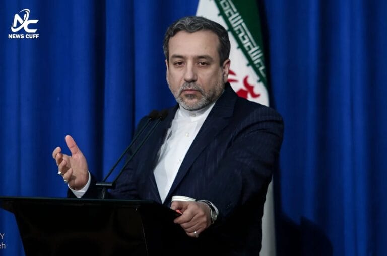 ایران نے اپنے ایٹمی پروگرام کے دفاع کا اعلان کرتے ہوئے کہا ہے کہ وہ کسی بھی دباؤ میں آئے بغیر اسے جاری رکھے گا