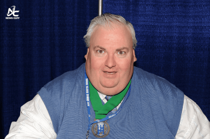 سائمن فشر بیکر، ہیری پوٹر اور ڈاکٹر ہو کے معروف اداکار، 63 برس کی عمر میں انتقال کر گئے۔ | Simon Fisher-Becker, renowned actor from Harry Potter and Doctor Who, passes away at 63