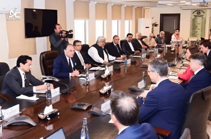 آئی ایم ایف نے تنخواہ دار طبقے کو ریلیف حکومتی اخراجات میں کمی سے مشروط کردیا