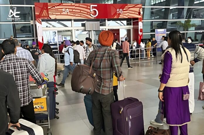 پاکستان کی جوابی کارروائی کا خوف، بھارت کے 25 ائیرپورٹ بند، سیکڑوں پروازیں منسوخ