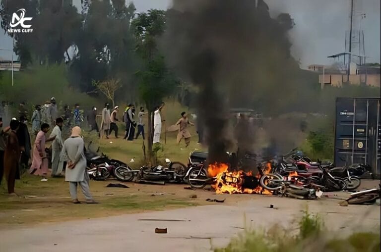 تھانہ رمنا حملہ کیس، عدالت نے پی ٹی آئی کارکنوں کے پُرتشدد احتجاج کو دہشتگردی قرار دے دیا