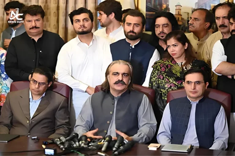 پی ٹی آئی نے خیبرپختونخوا میں سینیٹ کی پانچویں نشست کیوں چھوڑی؟ اندرونی اختلاف یا اپوزیشن سے مفاہمت؟