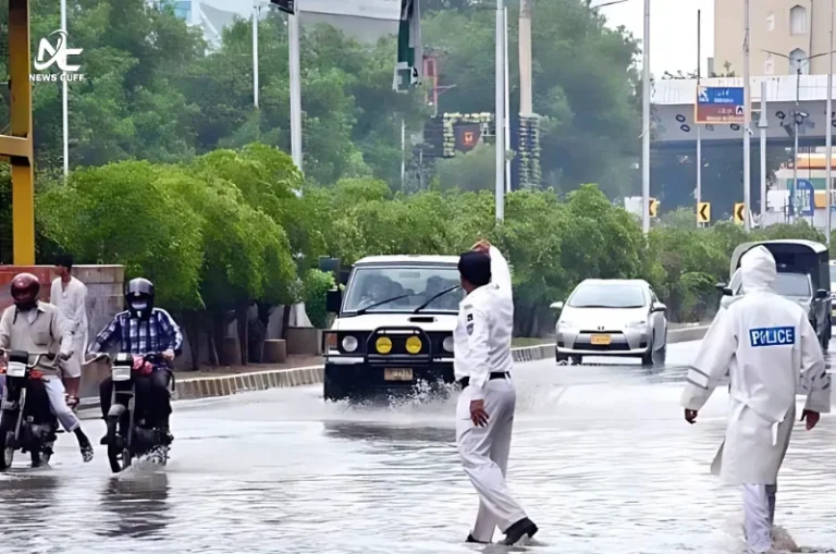 کراچی کے مختلف علاقوں میں صبح سویرے بارش، موسم خوشگوار ہوگیا