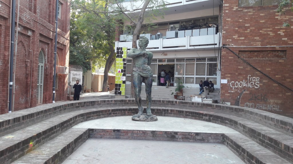 The courtyard and main building of the National College of Arts in Lahore, where the Pinktober awareness session was held