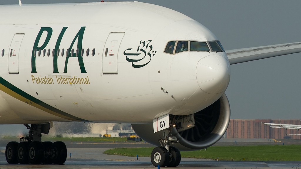 A Pakistan International Airlines Boeing 777-200LR at Toronto Pearson International Airport, the Canadian airport served by PIA's discounted Toronto flights